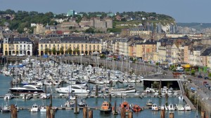 henri-iv-quai-boats-bateaux